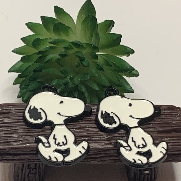 Snoopy Earring, Peanuts Earring, Gift Idea, Snoopy Jewelry, Peanuts Jewerly - Picture 4 of 11